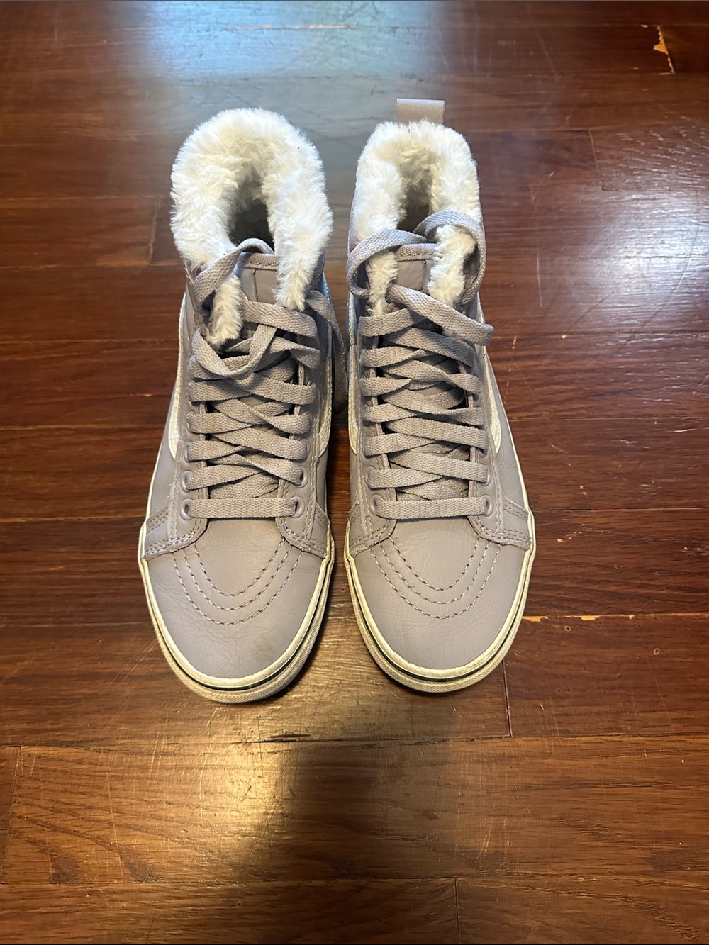 Vans Faux-Fur High Top Sneakers in Light Purple Size 5.5 Women’s